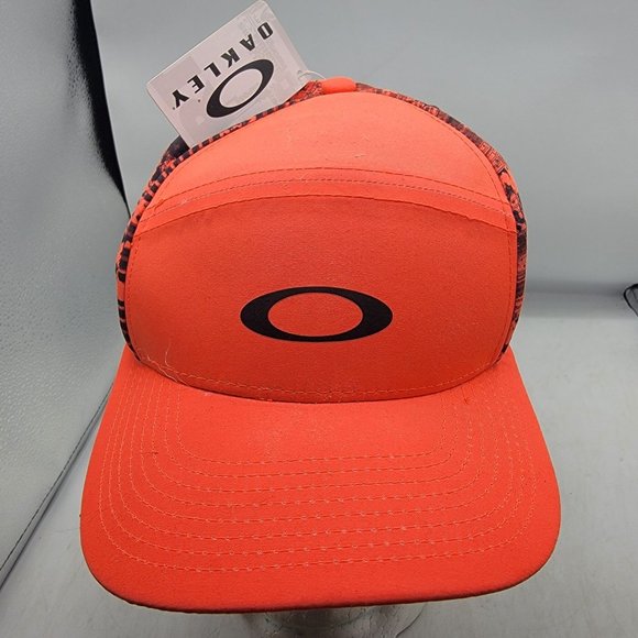Oakley Shade Me Adjustable Hat Orange Athletic Adjustable Lightweight Casual - Picture 1 of 11